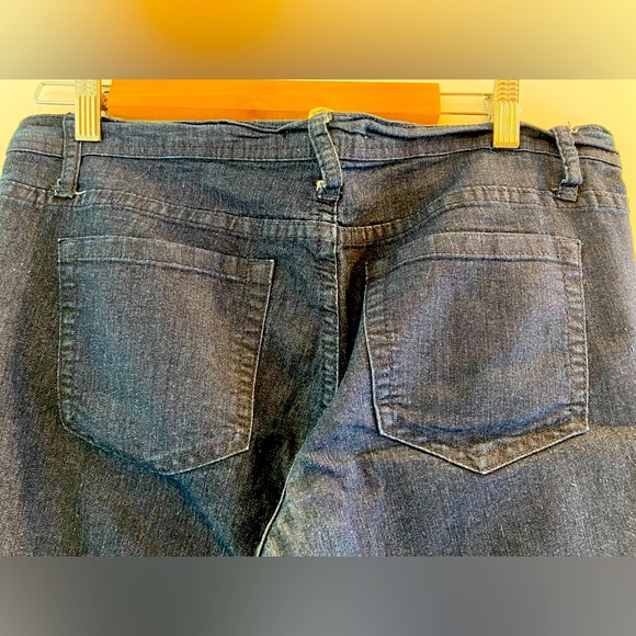 Old Navy Stretch Skinny Jeans - Picture 6 of 6